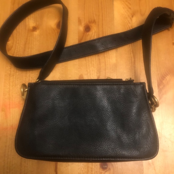 Guess Aria mini crossbody purse - Picture 2 of 6